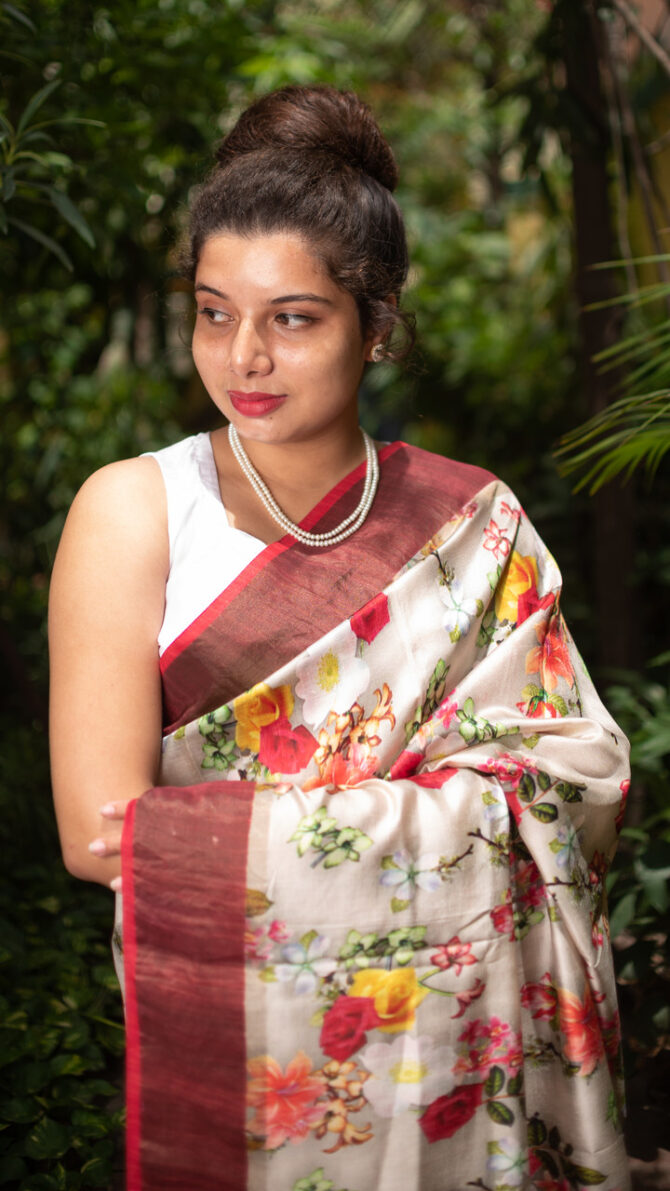Off-White 3D handloom tussar Multicolor Floral Digital Print Saree