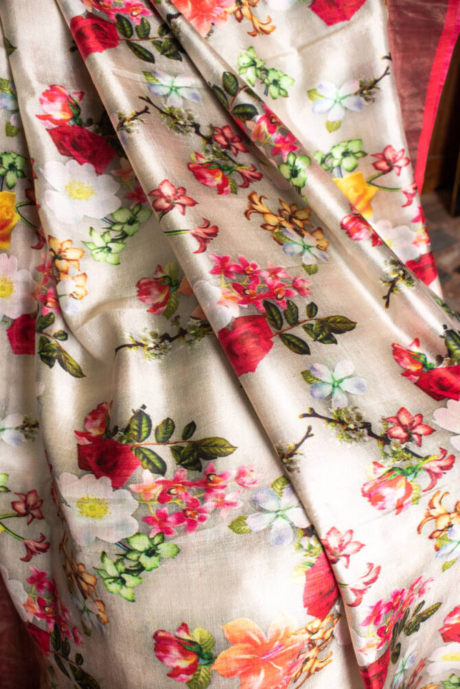 Off-White 3D handloom tussar Multicolor Floral Digital Print Saree