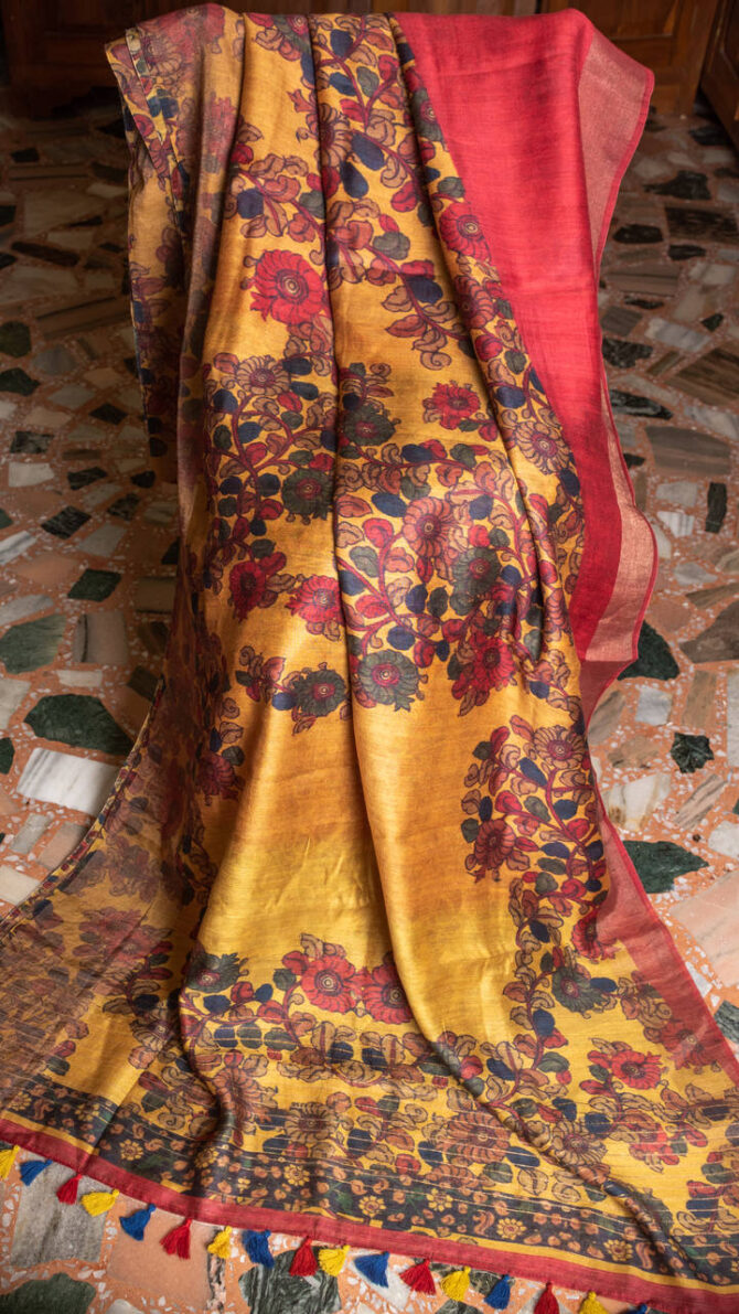 red munga Silk Floral Digital Print Saree