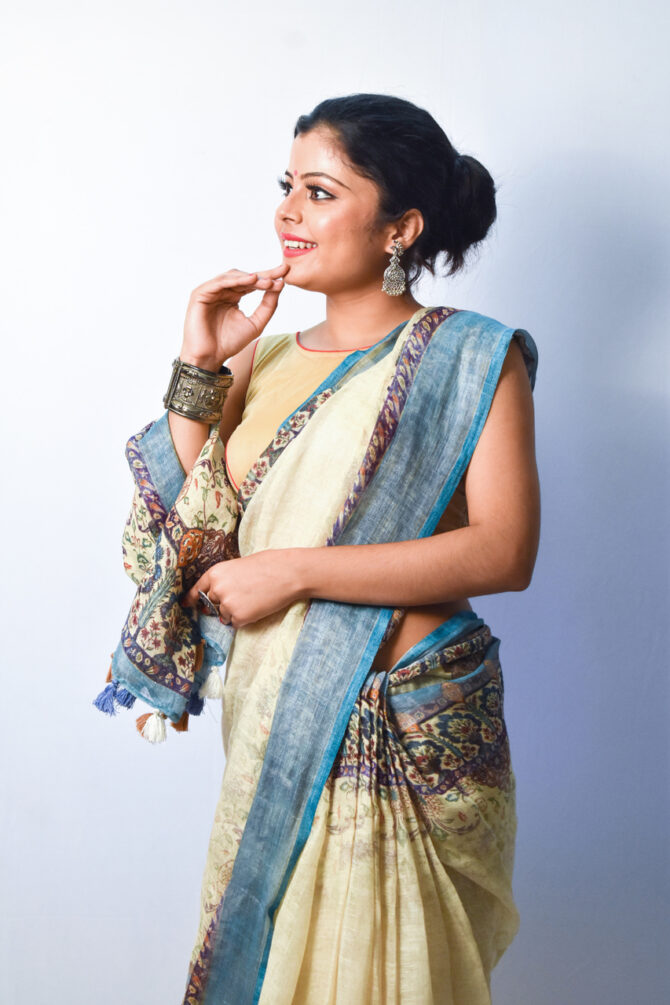 Off White Floral Linen Digital Print Saree
