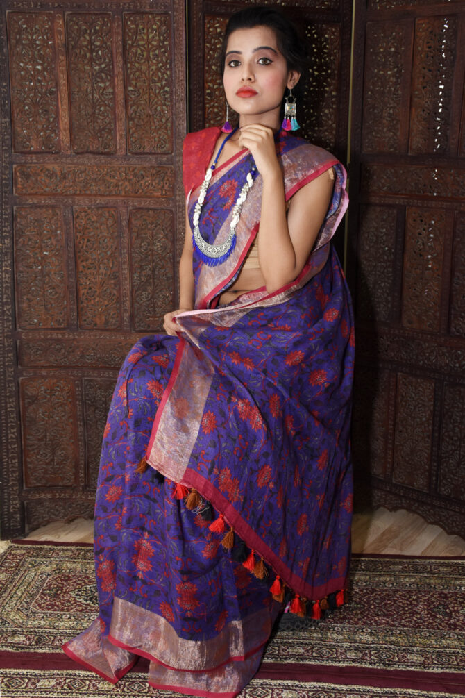 Red and Purple Floral Linen Digital Printed Saree