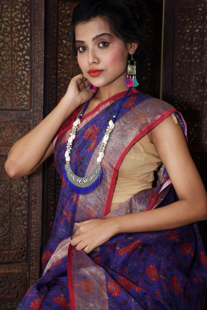 Red and Purple Floral Linen Digital Printed Saree
