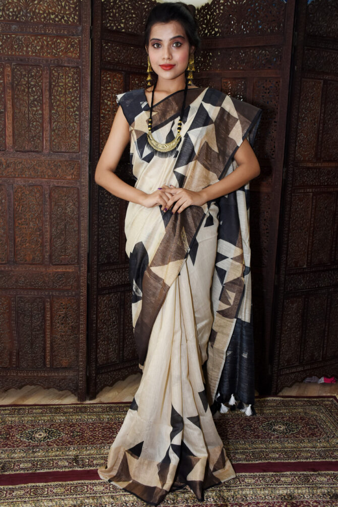 Black and White Geometric Mulberry Tussar Digital Printed Saree