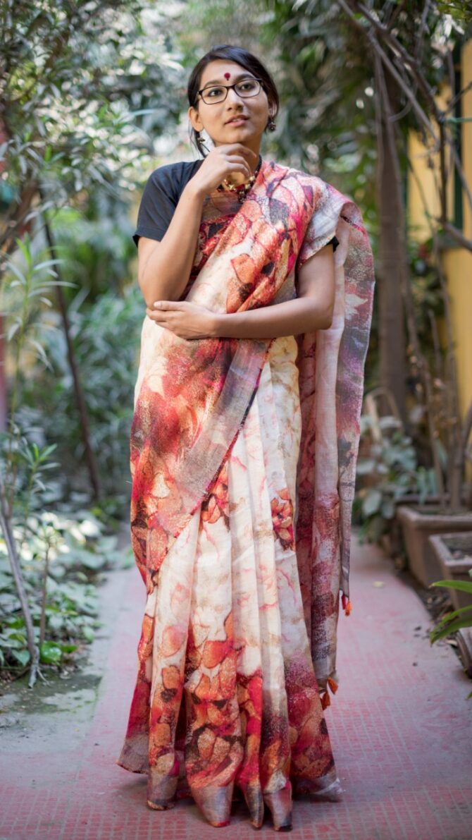 UF Offwhite Floral Digital Print Pure Linen Saree