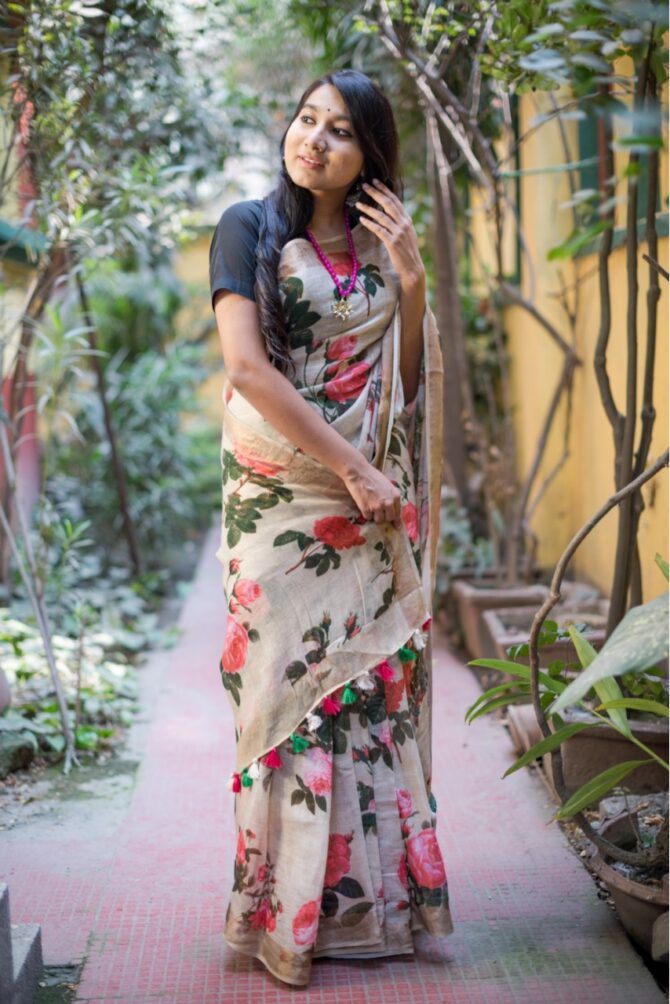 UF Ivory Floral Digital Print Linen Saree