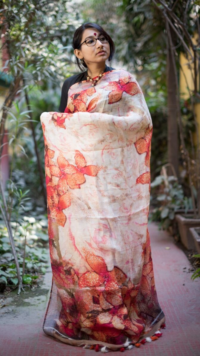 UF Offwhite Floral Digital Print Pure Linen Saree